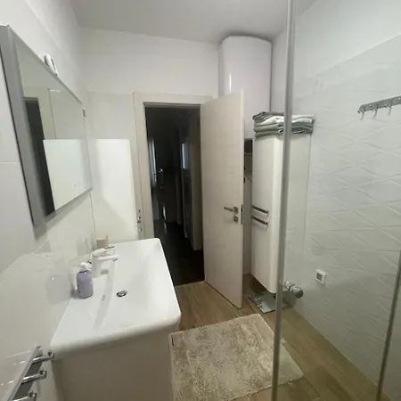 Deluxe With Garage, *