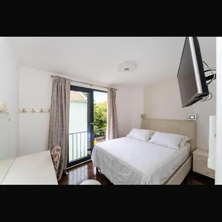 Deluxe With Garage, Zadar